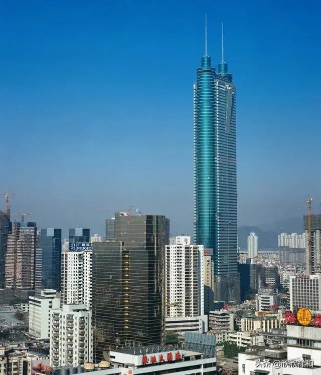 深圳、厦门、大连三个城市,哪个城市不是经济特区?