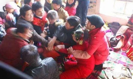 婚闹至新郎伤残,大家怎么看待?