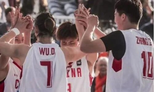 女篮首个世界冠军:7战7胜她们创造了中国篮球历史