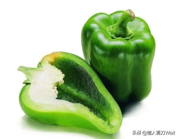 带上女朋友参加领导饭局,领导夹了青椒给女友。这有什么含义吗?
