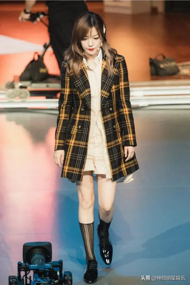 《演员请就位》赵薇上热搜,“小燕子”又回来了吗?