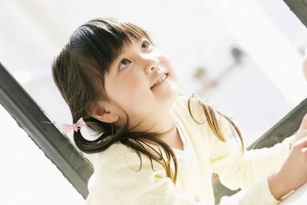 90后女生立遗嘱将房产留闺蜜,为何当代年轻人不注重“香火”了?