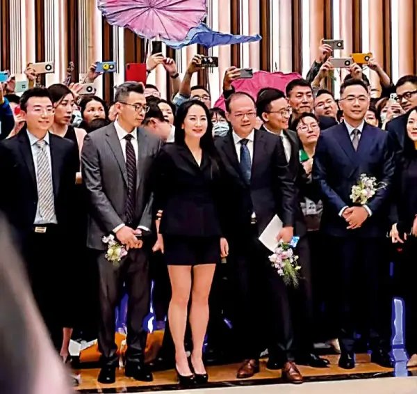 孟晚舟回华为上班了,她担任着华为的什么职位?