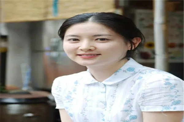 韩国十大国民女神排行榜：金泰熙上榜，李英爱仅第六