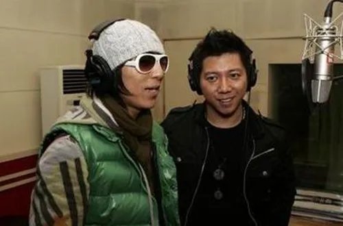 羽泉录制现场翻脸抡椅打架 传言积怨已久貌合神离