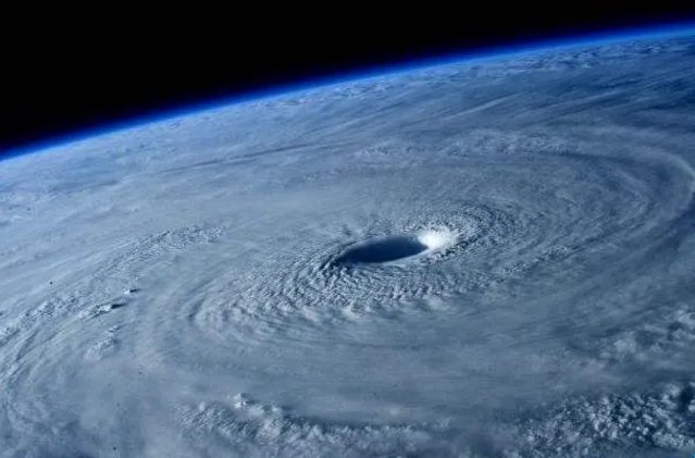 世界十大灾难 宛如世界末日,第一经济损失达两千亿美元