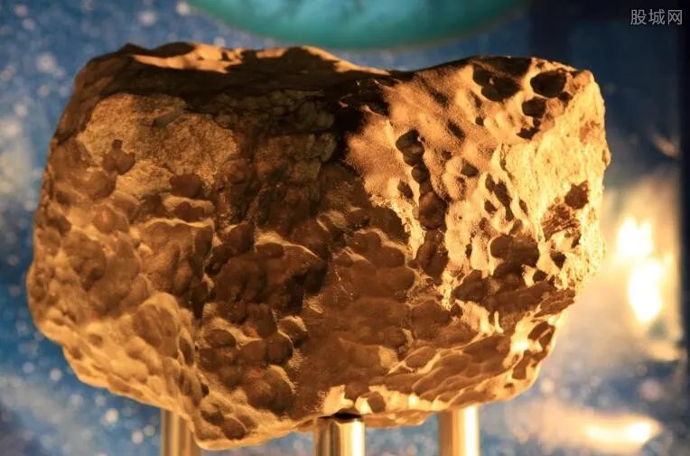 火流星2万元1克 网上叫卖香格里拉火流星是真的吗
