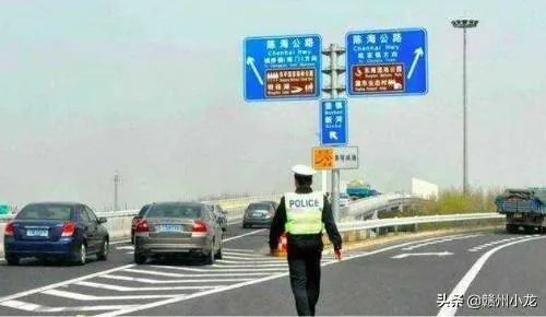 如何评价男子高速掉头逆行?