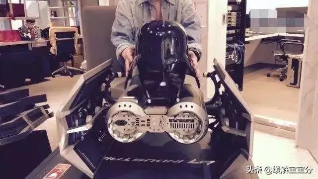 王思聪30多万的电脑是什么样的?