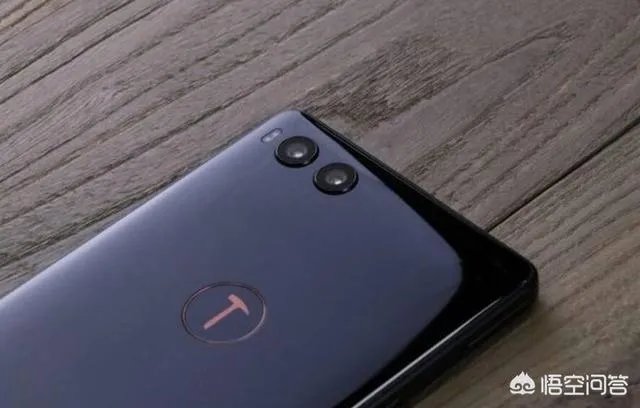 网曝锤子科技陷入危机,员工工资支付不起,你怎么看?