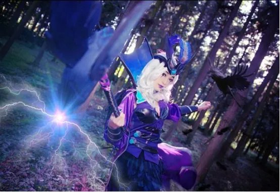 新版妖姬应该出什么装备?