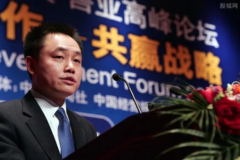 黄光裕怎么入的狱 原因揭秘犯下了经济罪