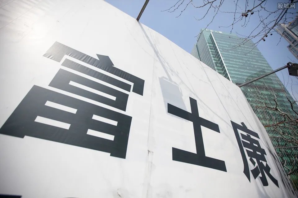 富士康大规模解聘 对此官方这样回应
