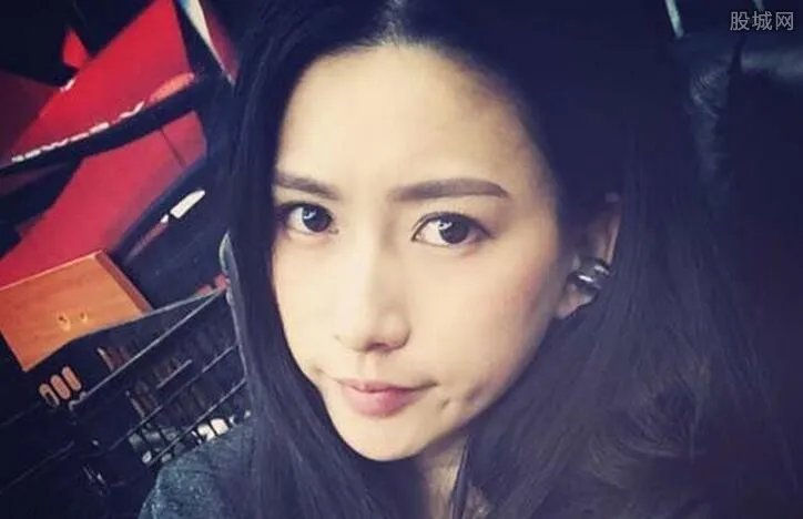 向佐女友是谁？向佐玩过的女人有哪些