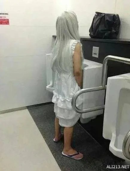 母亲发现儿子是伪娘coser后反应惊人 竟想让他干这事
