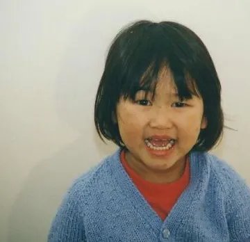 23岁英籍女孩中国寻亲背后有何故事？