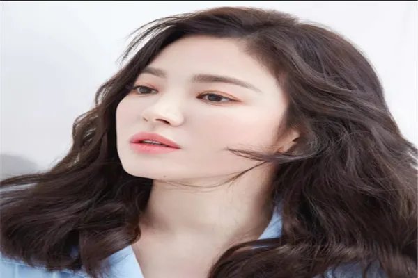 韩国十大国民女神排行榜：金泰熙上榜，李英爱仅第六