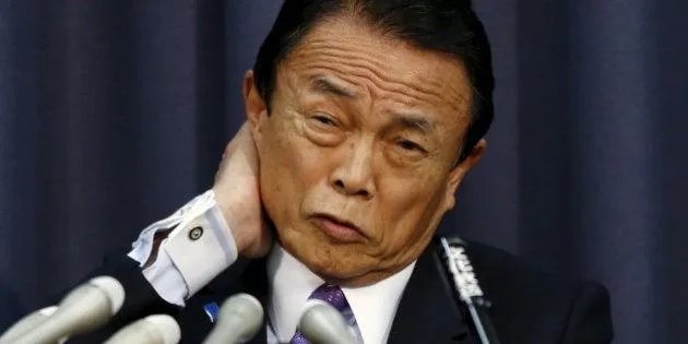 如何看待日本副首相把亚投行比作“高利贷”一事?