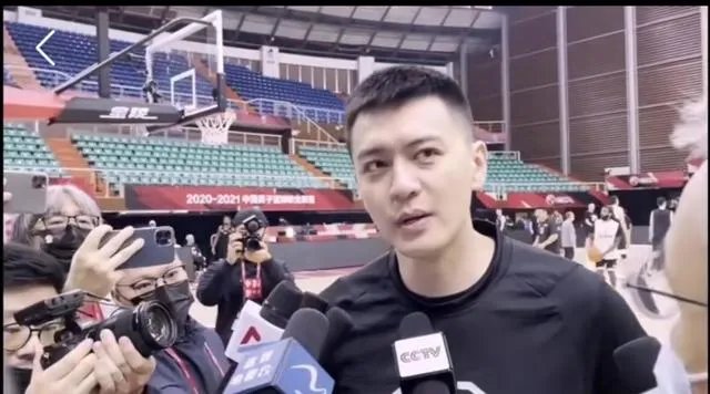 辽宁男篮纸面实力占优,总决赛第一场到底输在了哪里?