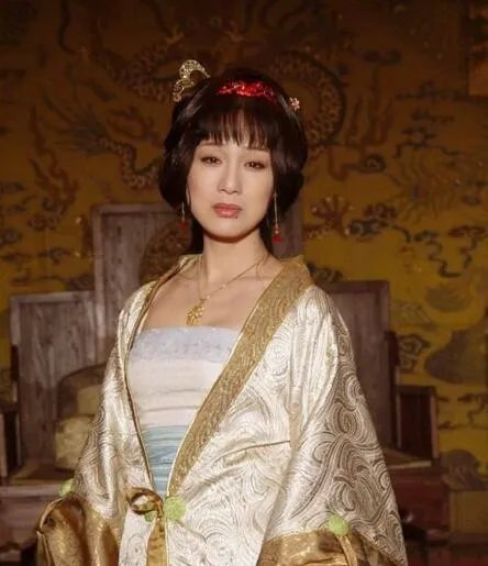 李建群老公曝光 两人个人资料流出