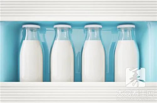 每天喝牛奶可以美白吗