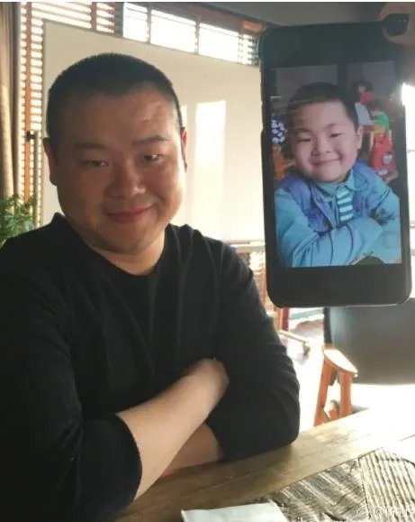 岳云鹏撞脸烧烤哥:7个撞脸岳云鹏的人(图)