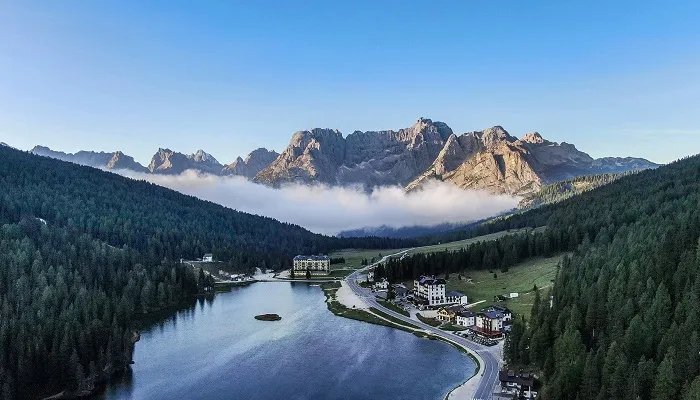 阿尔卑斯山在哪里