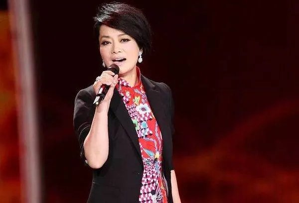 女人是什么歌曲