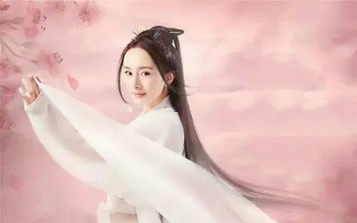 杨幂和卓亨瑜谁长得比较好看？