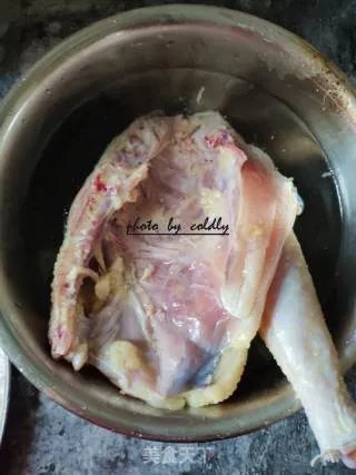 怎么做白斩鸡嫩滑多汁?