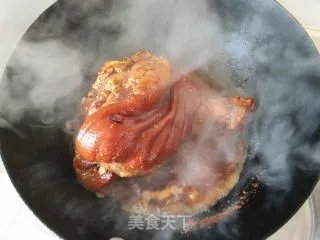 酱肘子