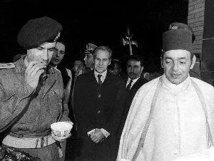 卡扎菲27岁时为何轻松发动政变,并成为利比亚领导人?