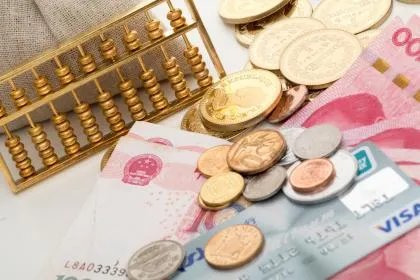 属猪人2022年全年运势详解,不同年份生肖猪人运程分析大全