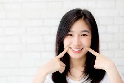 紫外线晒黑的皮肤怎么变白 四个方法让皮肤变白