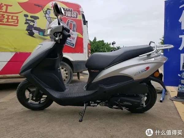 教你买性价比最高的本田踏板车摩托车，该买五羊本田还是新大洲本田