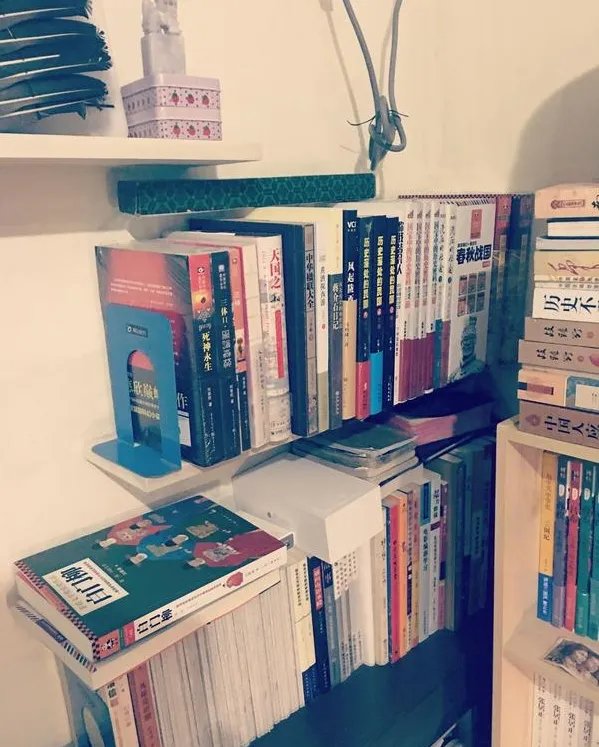 牛人把小房间改造成书房 看了就羡慕蓝瘦香菇(附书房装修禁忌)