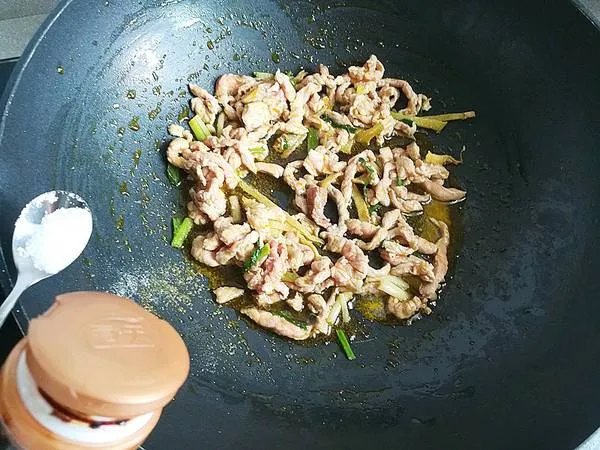 新鲜黄花菜怎么吃