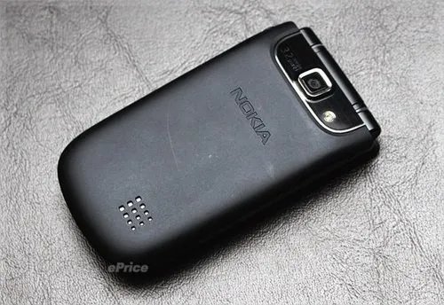 三色美型翻盖手机 诺基亚3710 fold评测