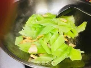 炒莴笋片