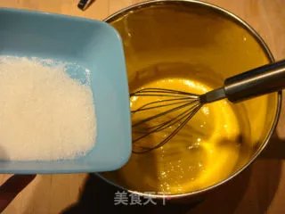 【我的烘培时间】新年快乐,龙年快乐,2012幸福快乐---新年蛋糕