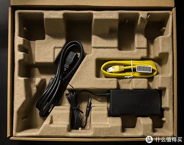 网件曾经的旗舰----R8000开箱及简单使用感受(多图,流量党慎入)