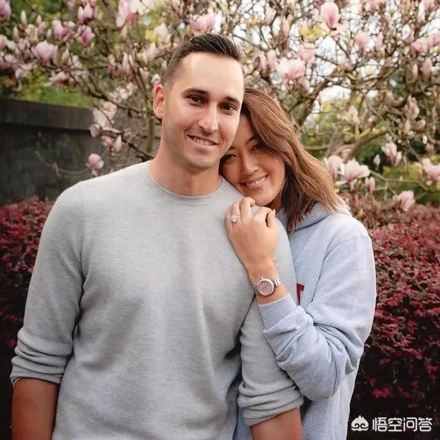 火箭VS勇士G3，为什么高尔夫球小魔女魏圣美会到火箭主场加油助威？