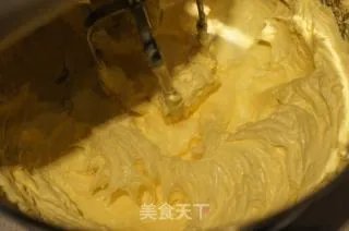 【我的烘培时间】新年快乐,龙年快乐,2012幸福快乐---新年蛋糕