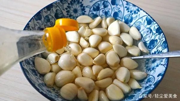 怎样做腊八蒜?