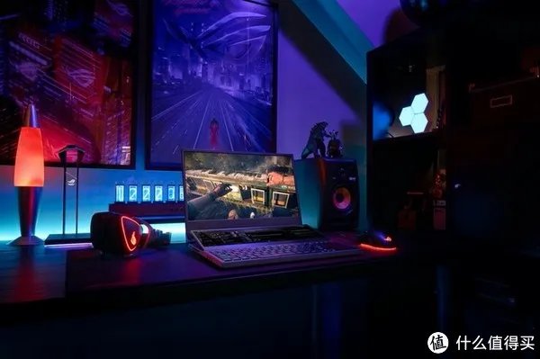 创意翘板副屏:华硕ROG Zephyrus Duo 15双屏游戏本正式发布