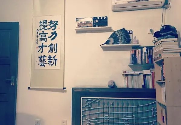 牛人把小房间改造成书房 看了就羡慕蓝瘦香菇(附书房装修禁忌)