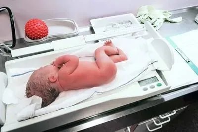 宝宝发烧拉肚子怎么办?