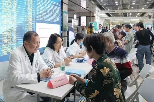 56岁阿姨吵架后中风,医院28分钟黄金救治成功“重启大脑”