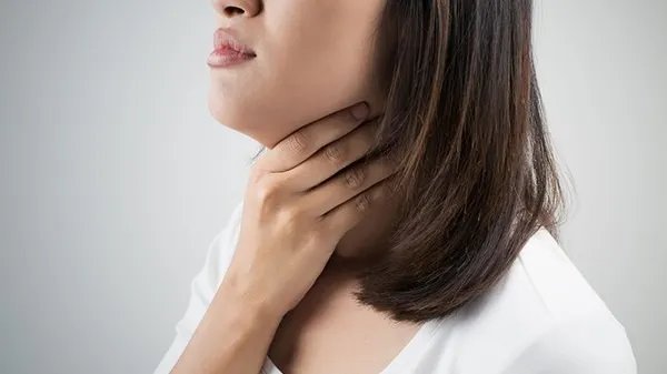 喉咙不舒服是感染德尔塔了吗？感染德尔塔病毒有8大症状 