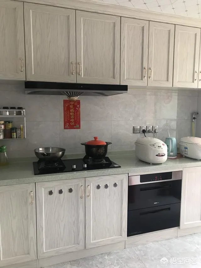环保型的橱柜一般都有哪些?
